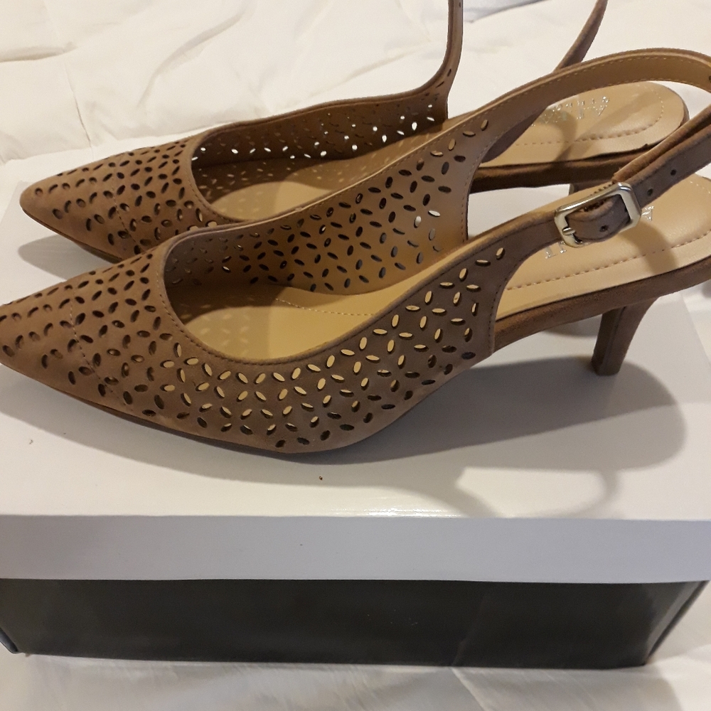 Alfani sling backs size 6.5